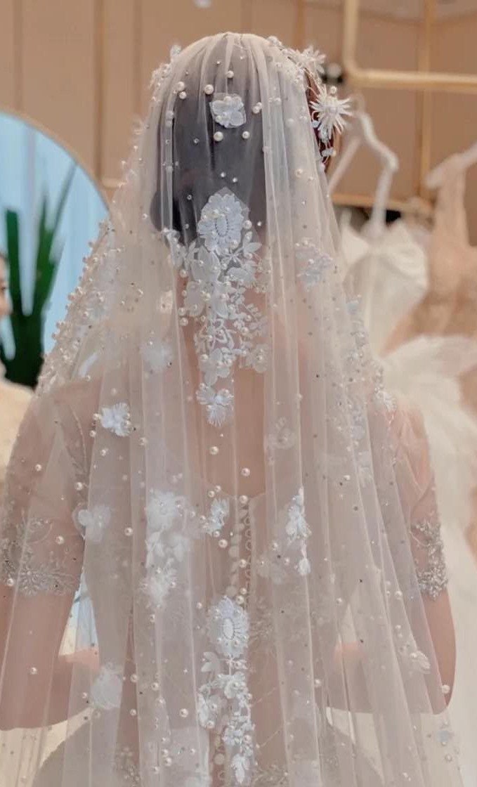 Handmade Flowers lace  White/Champagne Long Bridal Veil